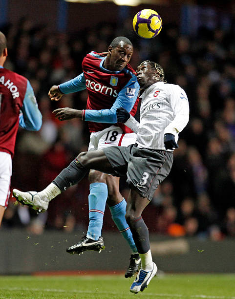 她不仅以其 她不仅以其